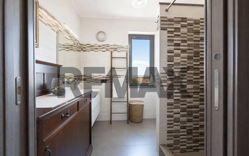 Villa bifamiliare Strada Montecchio Scomparti 54, Capodimonte — foto 6 di 50