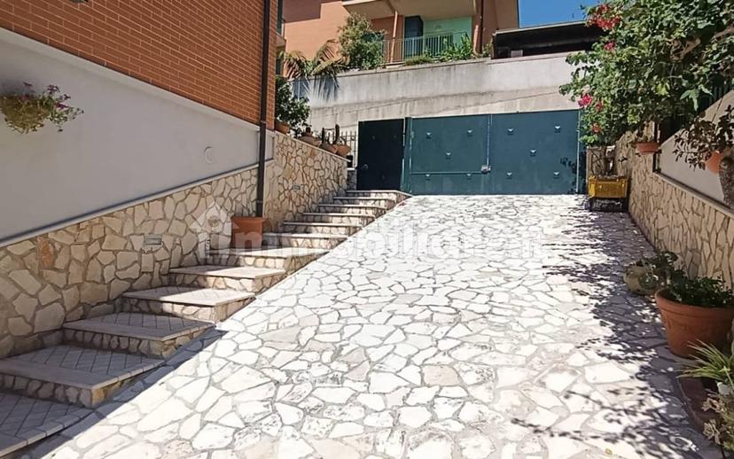 Villa unifamiliare via Monte San Luca 45, Centro, Minturno — foto 23 di 30