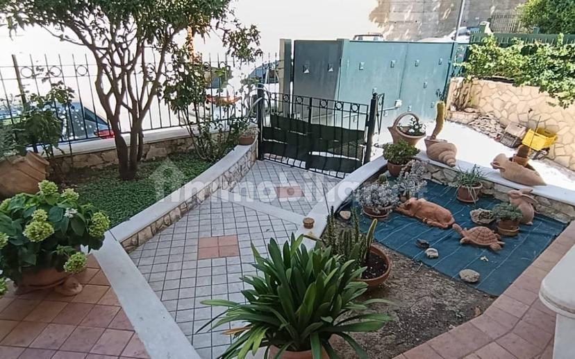 Villa unifamiliare via Monte San Luca 45, Centro, Minturno — foto 13 di 30