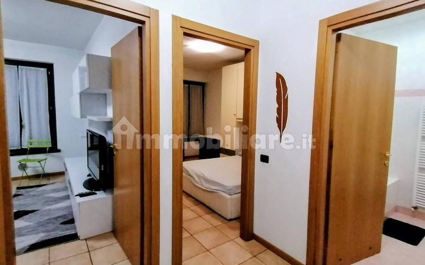Bilocale via Giovanni Reich 102, Centro, Torre Boldone — foto 4 di 17