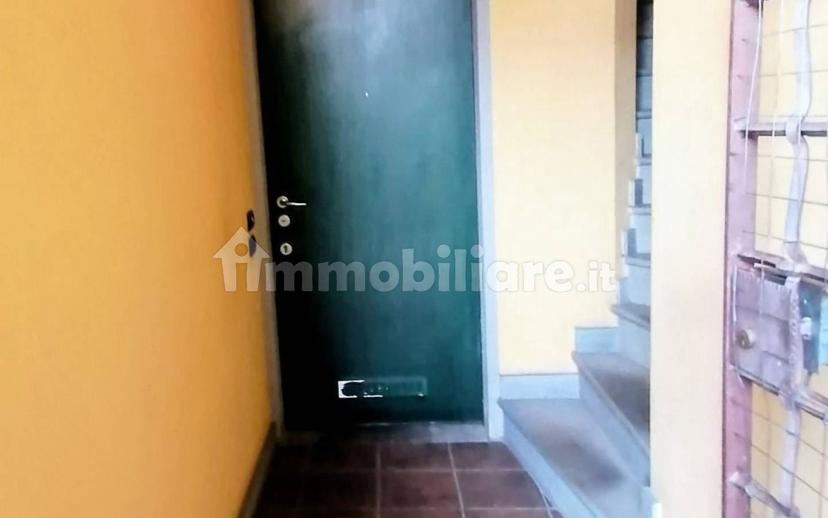 Bilocale via Giovanni Reich 102, Centro, Torre Boldone — foto 10 di 17