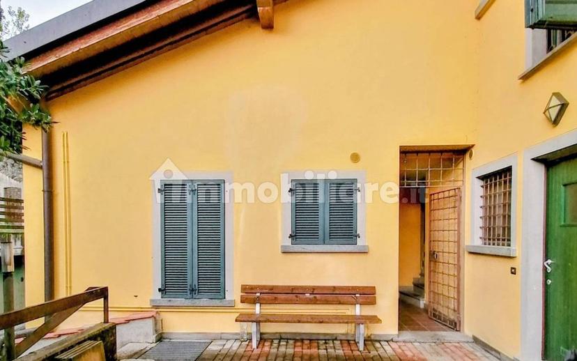 Bilocale via Giovanni Reich 102, Centro, Torre Boldone — foto 12 di 17