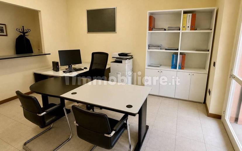 Appartamento via Petruio 10, Centro, Fabriano — foto 3 di 34