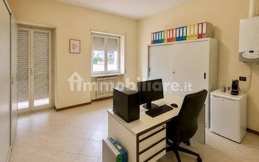 Appartamento via Petruio 10, Centro, Fabriano — foto 7 di 34