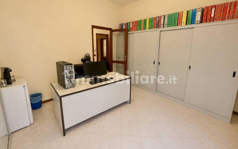Appartamento via Petruio 10, Centro, Fabriano — foto 28 di 34