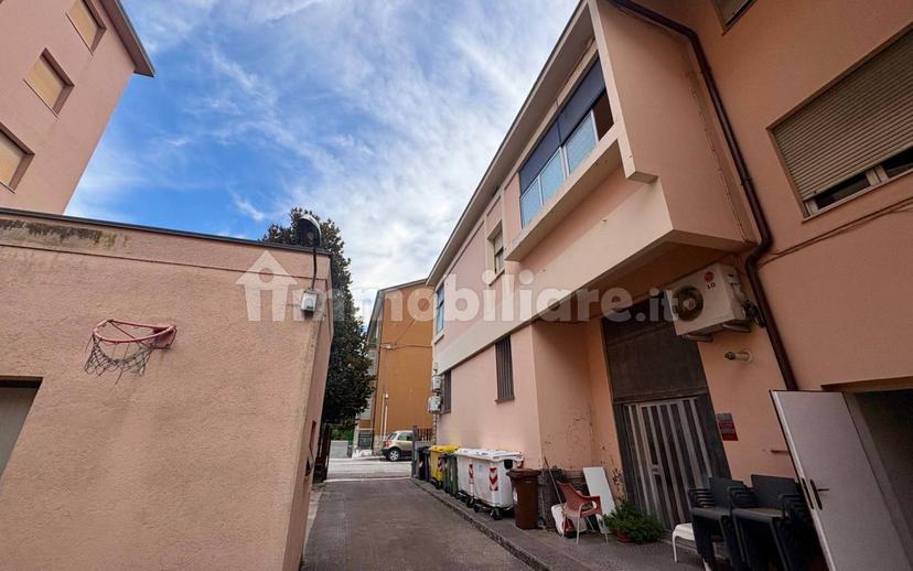 Appartamento via Petruio 10, Centro, Fabriano — foto 33 di 34