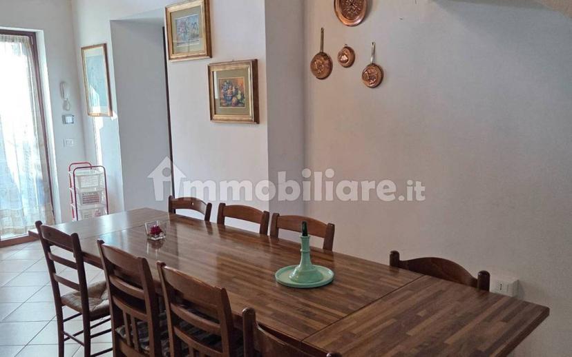 Stanza doppia via 25 Aprile 7, San Zeno Naviglio — foto 3 di 14
