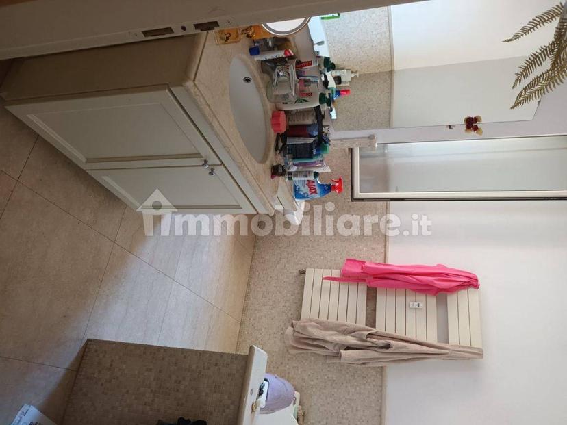 Appartamento via Ludovico Ariosto 24, Semicentro, Vercelli — foto 6 di 11