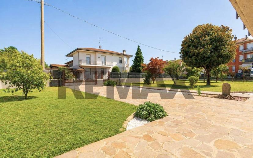 Villa unifamiliare via Pietro Mascagni 5, Centro, Cornate d'Adda — foto 17 di 29