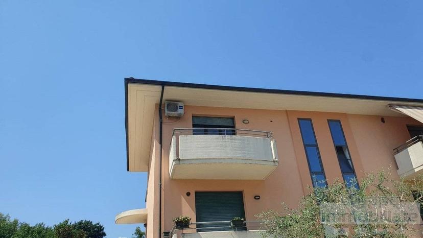 Bilocale buono stato, terzo piano, Gallo, Petriano — foto 6 di 9