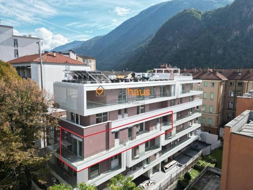 Trilocale nuovo, terzo piano, Centro, Bolzano — foto 7 di 8
