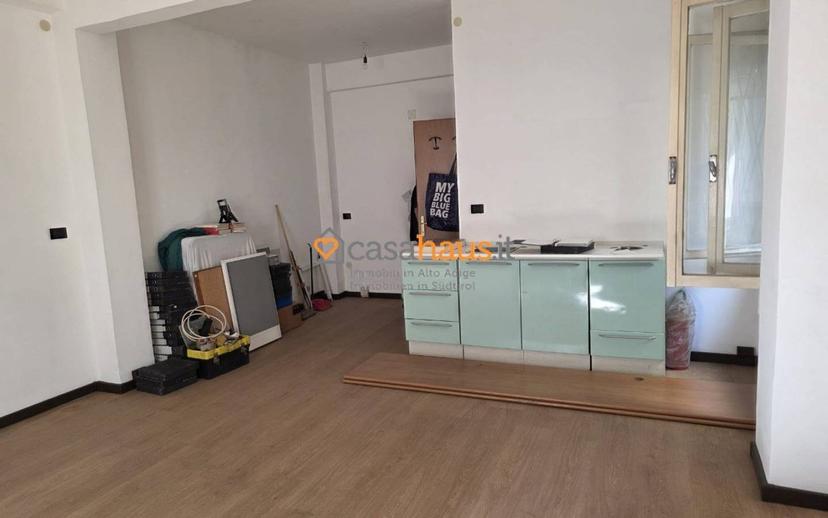 Monolocale ottimo stato, primo piano, Centro, Bolzano — foto 5 di 11