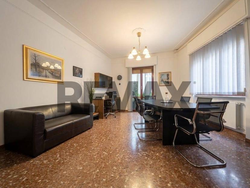 Quadrilocale via sforza 9, Avenza, Carrara — foto 4 di 7