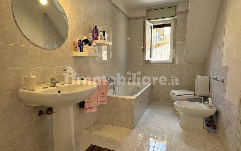 Quadrilocale via Pergusa 46, Centro, Enna — foto 10 di 16
