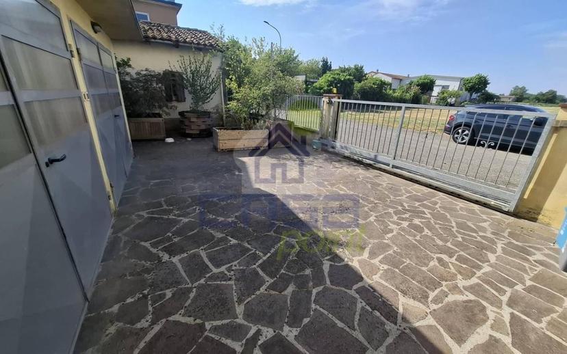 Trilocale via Gambina, Castelvetro Piacentino — foto 6 di 22