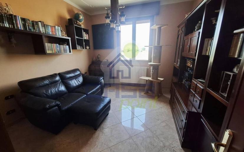 Trilocale via Gambina, Castelvetro Piacentino — foto 17 di 22