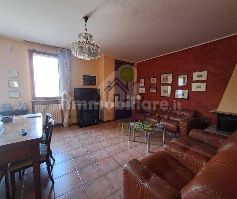 Villa a schiera piazza Della Sorgente, Cavatigozzi, Cremona — foto 8 di 21