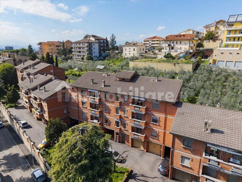 Appartamento via Sallustio, Chieti Città, Chieti — foto 3 di 20