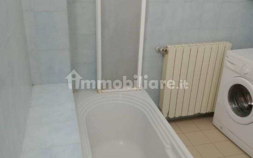 Bilocale via Raffaello Carrara, Centro, Albino — foto 14 di 15