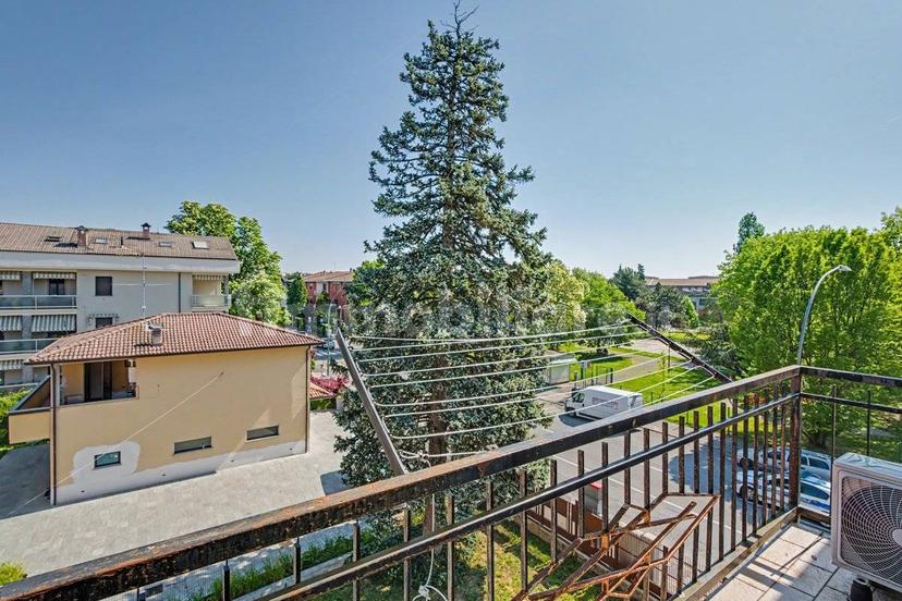 Terratetto unifamiliare 260 m², da ristrutturare, Zona 2000, Piacenza — foto 4 di 97