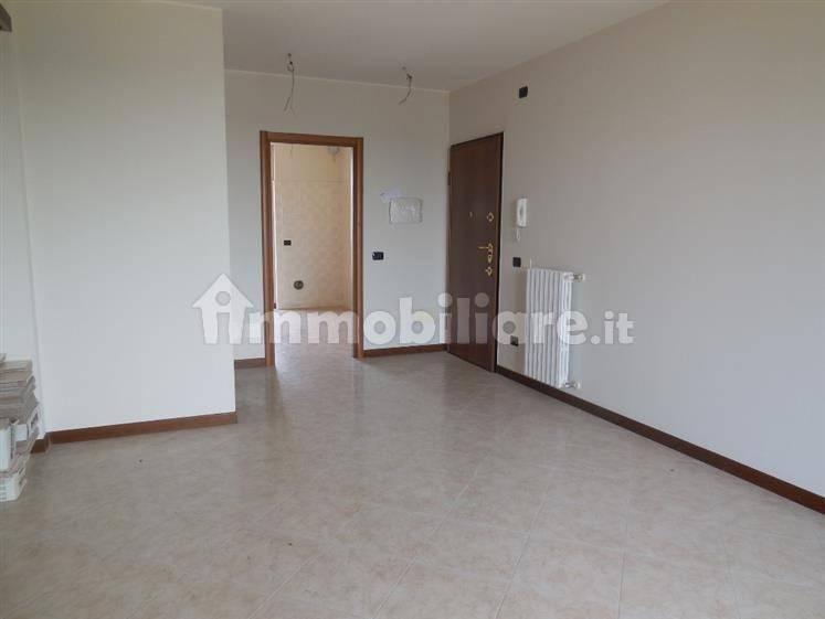 Quadrilocale ottimo stato, secondo piano, Centro, Rottofreno