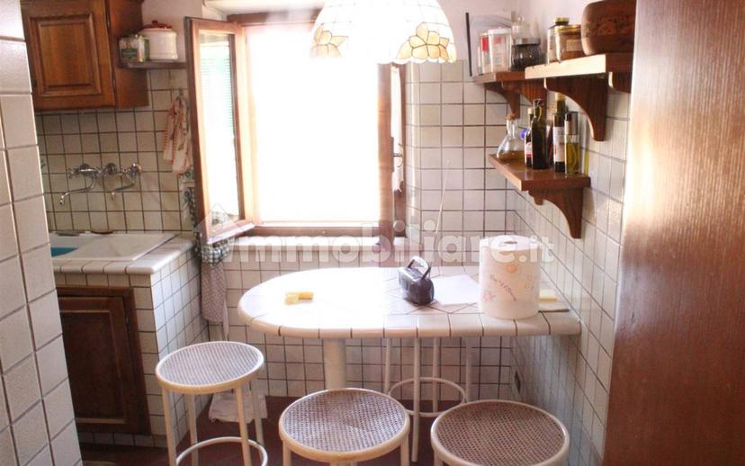 Appartamento Borgo San Lazzaro 16, Centro, Volterra — foto 10 di 34