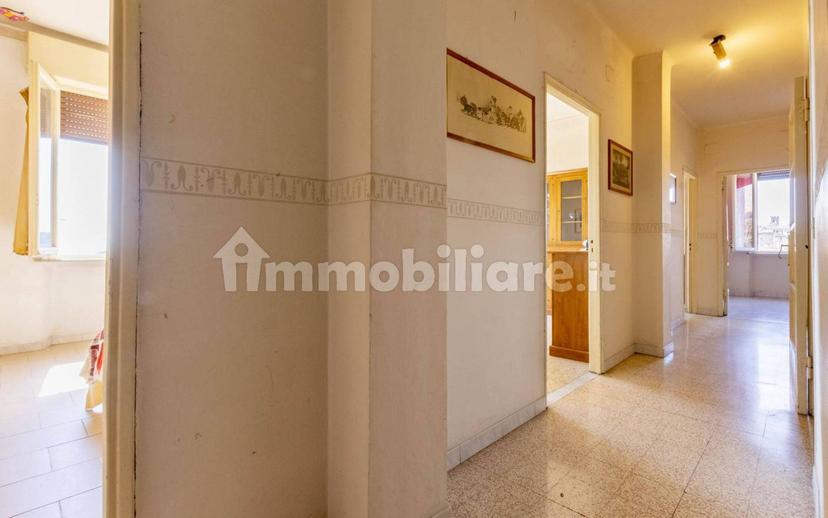 Quadrilocale da ristrutturare, sesto piano, Ravacciano, Siena — foto 3 di 24