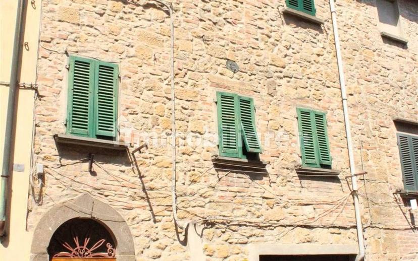 Appartamento Borgo San Lazzaro 16, Centro, Volterra