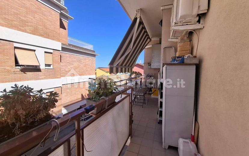Trilocale ottimo stato, primo piano, Centro, Falconara Marittima — foto 7 di 11