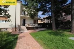 Trilocale viale roma 32, Centro, Fumane