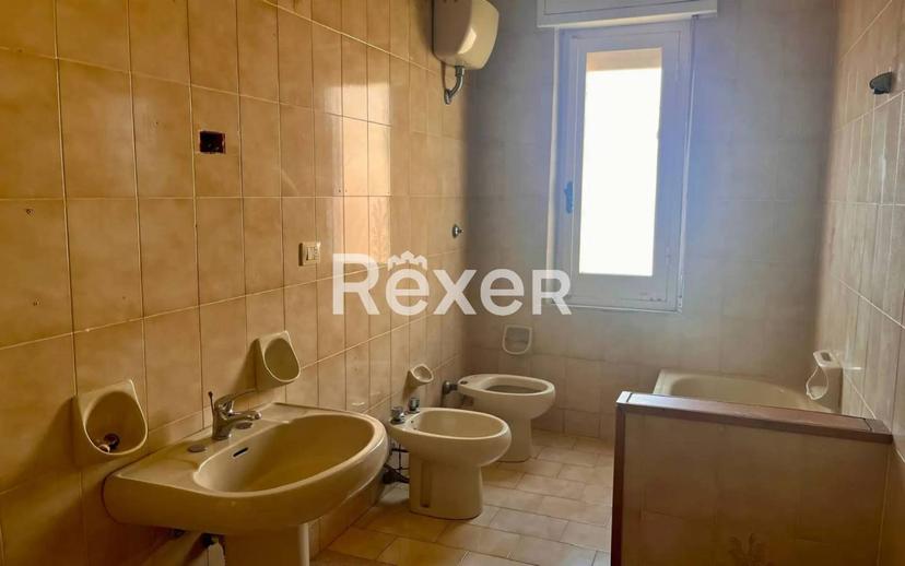 Trilocale via Calabria, 5, Centro, Oristano — foto 11 di 21