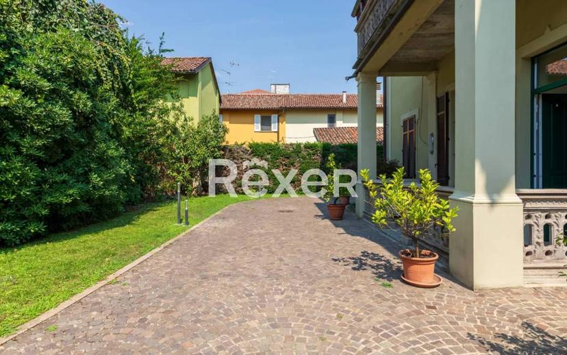 Villa unifamiliare via Stefano Breventano, 11, Città Giardino, Pavia — foto 2 di 29