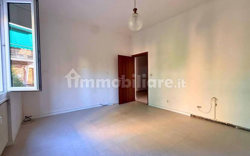 Quadrilocale ottimo stato, primo piano, Rosta Nuova, Reggio Emilia — foto 5 di 30