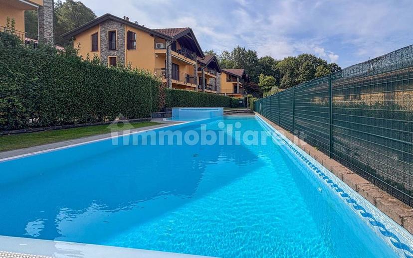 Trilocale via San Michele, Varano Borghi — foto 35 di 36