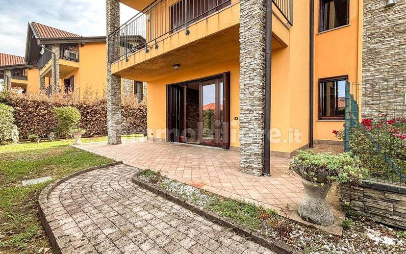 Trilocale via San Michele, Varano Borghi — foto 11 di 36