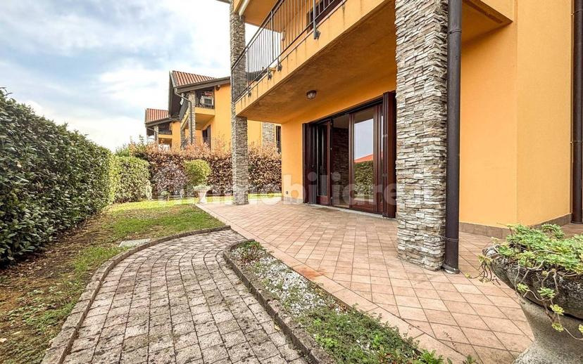 Trilocale via San Michele, Varano Borghi — foto 10 di 36