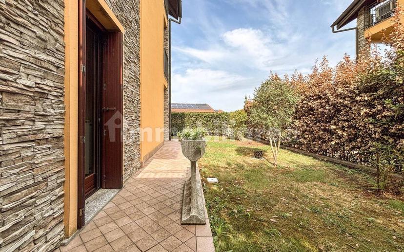 Trilocale via San Michele, Varano Borghi — foto 28 di 36