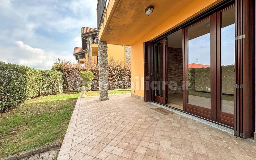 Trilocale via San Michele, Varano Borghi — foto 34 di 36