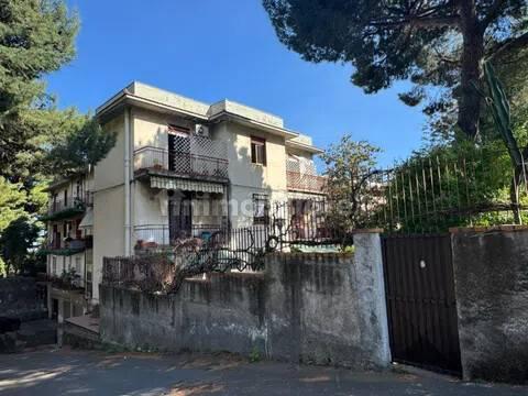 Appartamento da ristrutturare, secondo piano, Centro, Gravina di Catania — foto 7 di 20