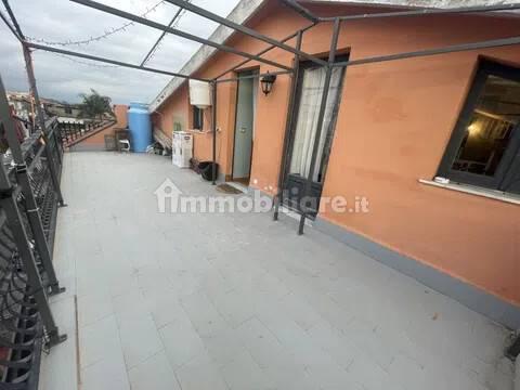 Bilocale buono stato, terzo piano, Centro, Aci Sant'Antonio — foto 8 di 16