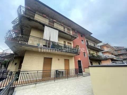 Bilocale buono stato, terzo piano, Centro, Aci Sant'Antonio