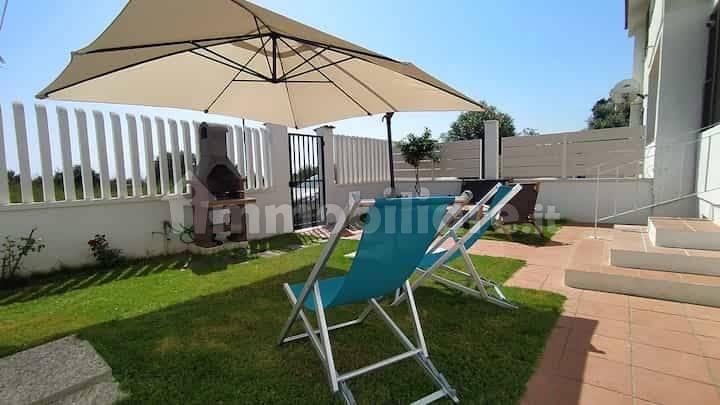 Villa a schiera Lungomare delle Stelle 32, La Maddalena, Capoterra — foto 3 di 12
