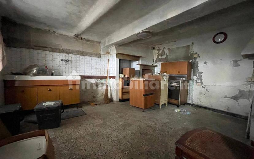 Terratetto unifamiliare 110 m², da ristrutturare, Centro, Arcola — foto 7 di 17