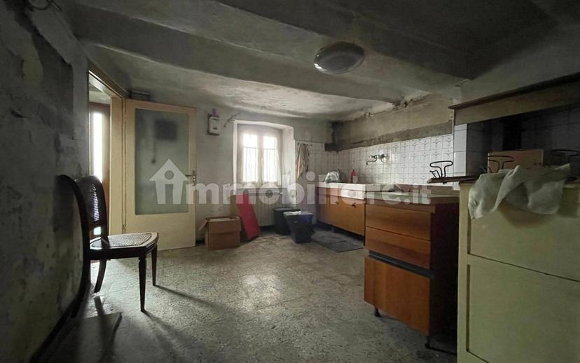 Terratetto unifamiliare 110 m², da ristrutturare, Centro, Arcola — foto 2 di 17