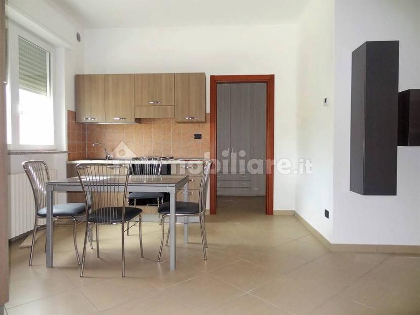 Monolocale via Cernaia 6, Centro, Savigliano — foto 2 di 10