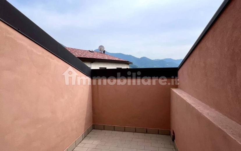 Trilocale via Giosuè Carducci, Centro, Albino — foto 9 di 11