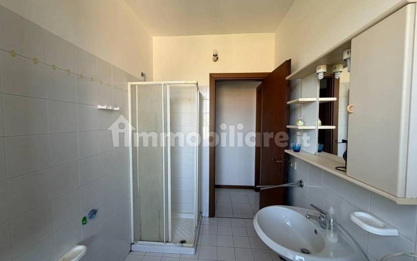 Bilocale buono stato, secondo piano, Centro, San Felice del Benaco