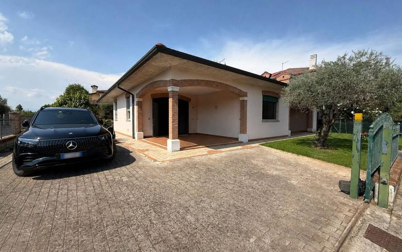Villa unifamiliare via Stradone 109/F, Stradone, Torri di Quartesolo — foto 4 di 21