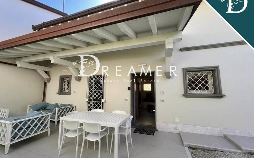 Appartamento in villa via Piave, 18, Centro, Forte dei Marmi — foto 13 di 23