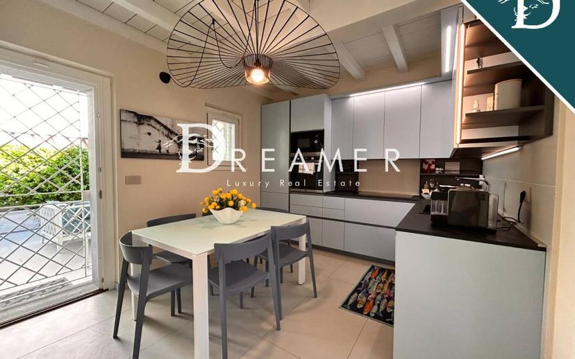 Appartamento in villa via Piave, 18, Centro, Forte dei Marmi — foto 17 di 23
